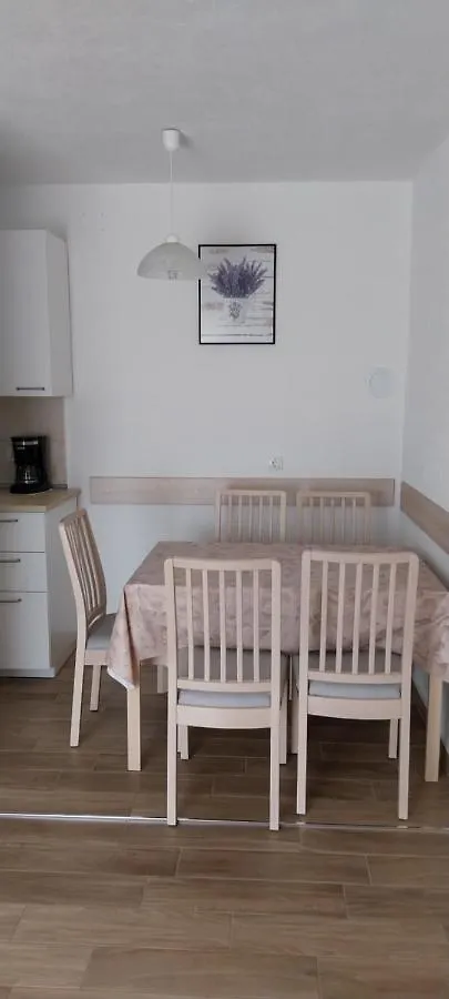 Apartment Tusek Jadranovo Kroatien